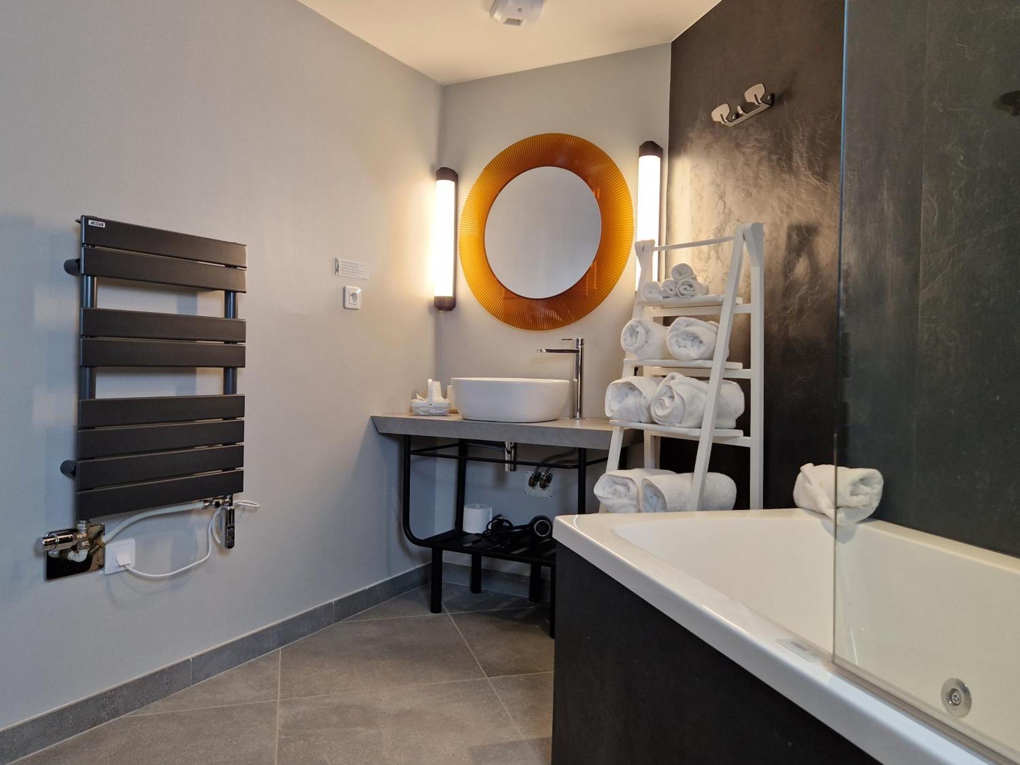 Domaine De L'Epau Eco-Resort Yvré-lʼÉvêque 외부 사진
